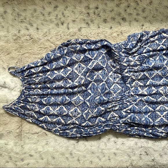 [xs] Halter Tie Top Blue & White Diamond Print Romper w/Pockets | Forever 21 - Picture 9 of 17